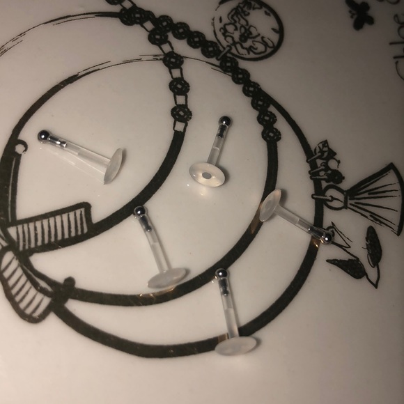 1pc lip Labret Monroe 16G - Picture 5 of 5